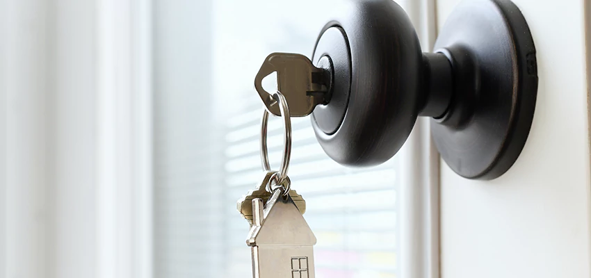 Bifold Door Knob Replacement in Beaumont, California